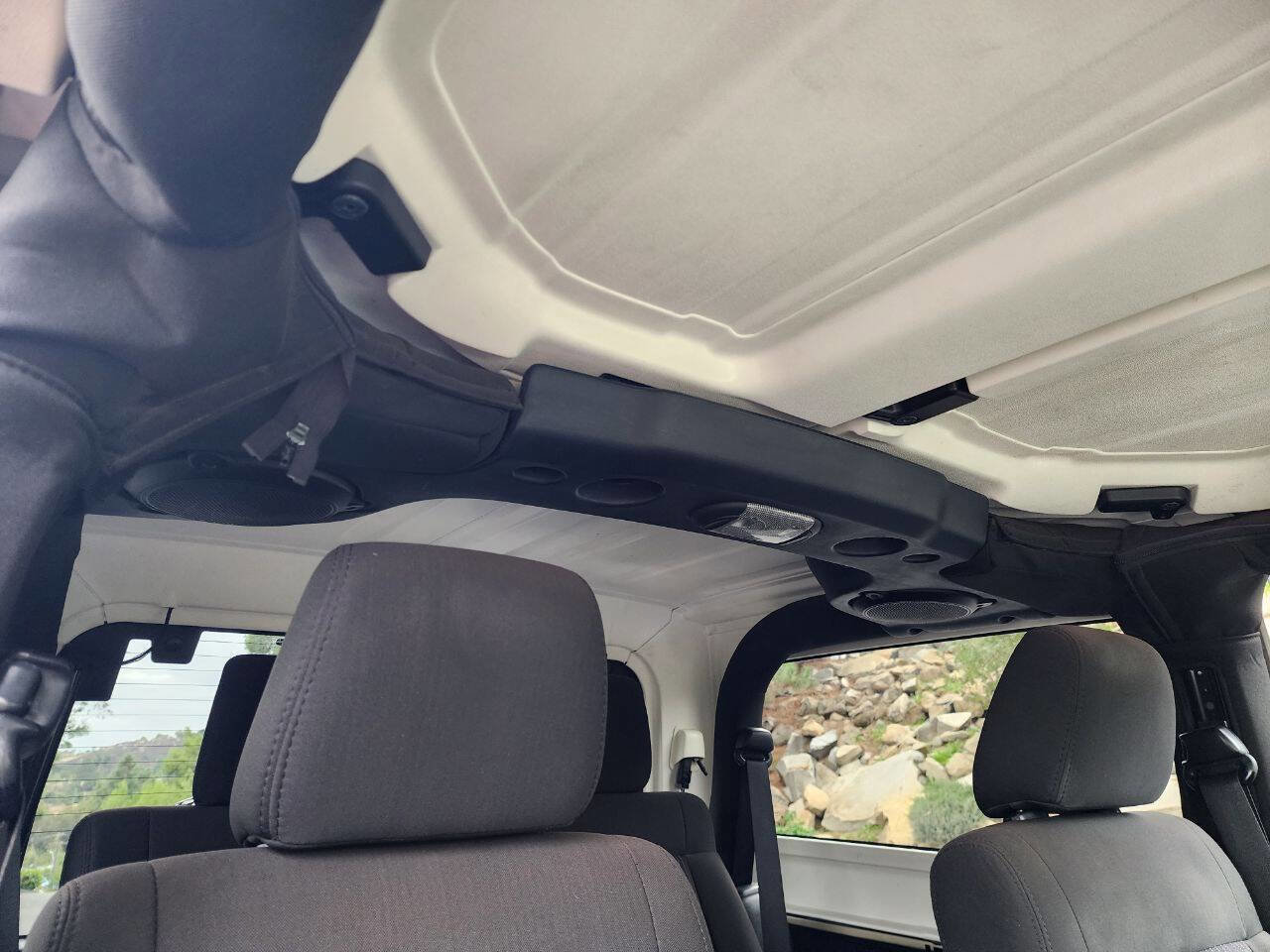 Used 2011 Jeep Wrangler Sahara w/ Dual Top Group image 39