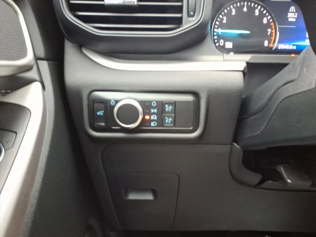 Certified 2023 Ford Explorer XLT w/ Class IV Trailer Tow Package image 16