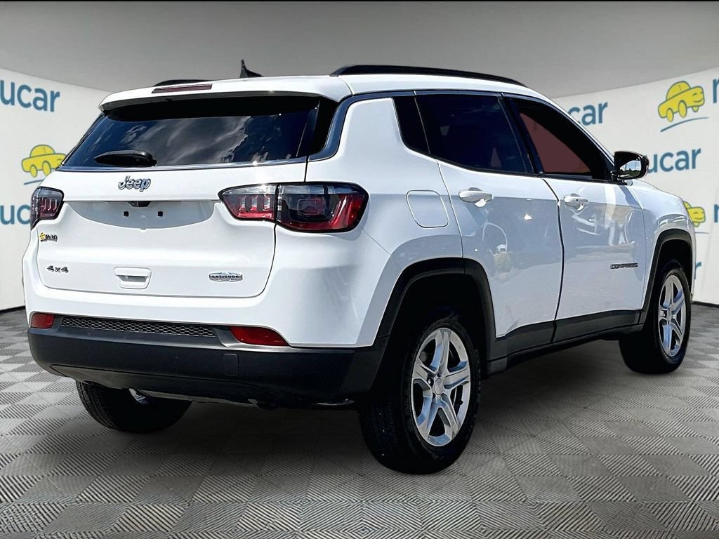 Used 2024 Jeep Compass Latitude AWD/4WD image 6
