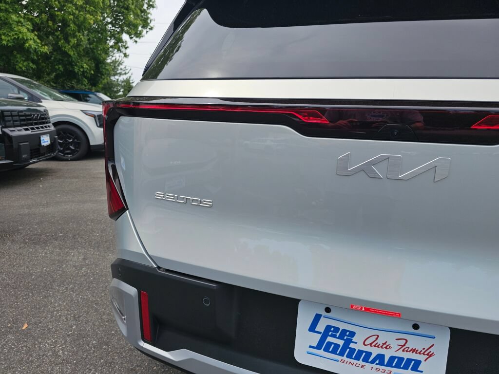New 2027 Kia Seltos LX AWD/4WD image 24