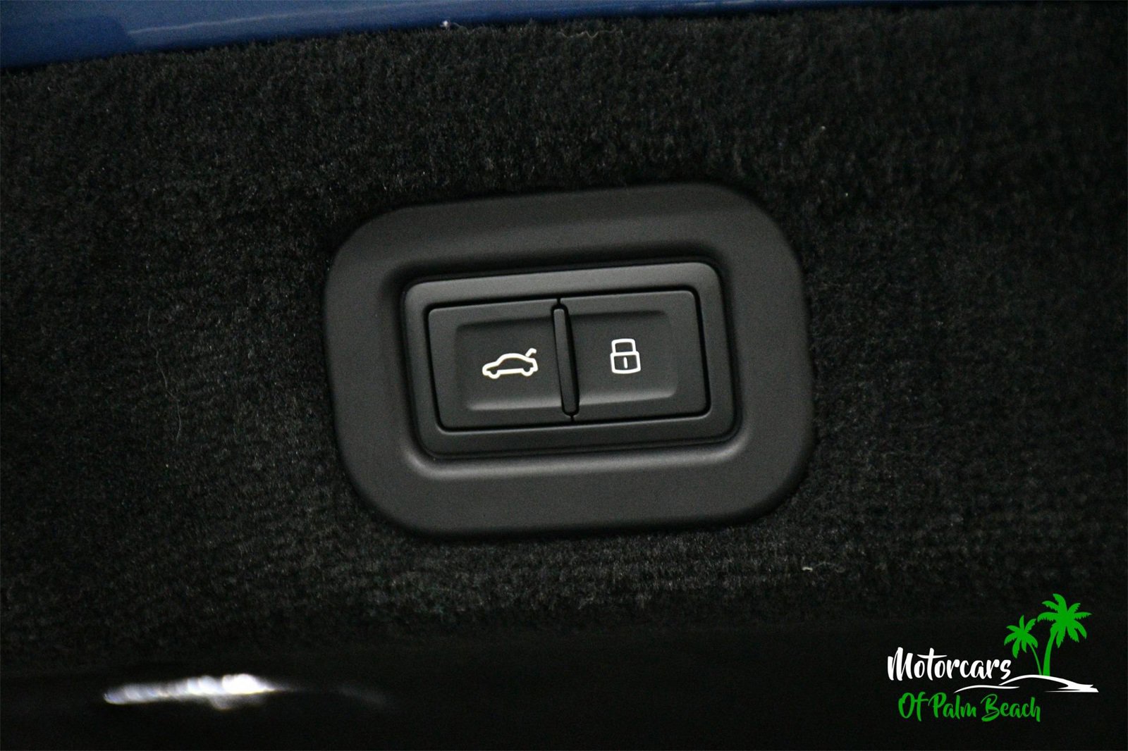 Used 2023 Bentley Flying Spur W12 image 72