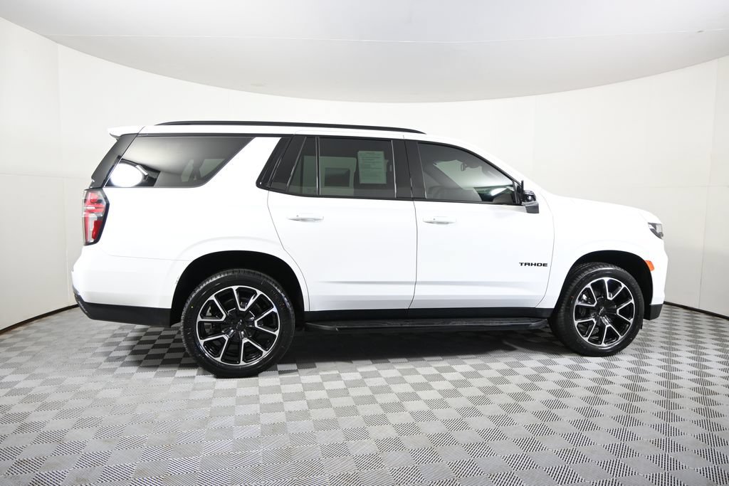 Used 2022 Chevrolet Tahoe RST w/ Luxury Package AWD/4WD image 7