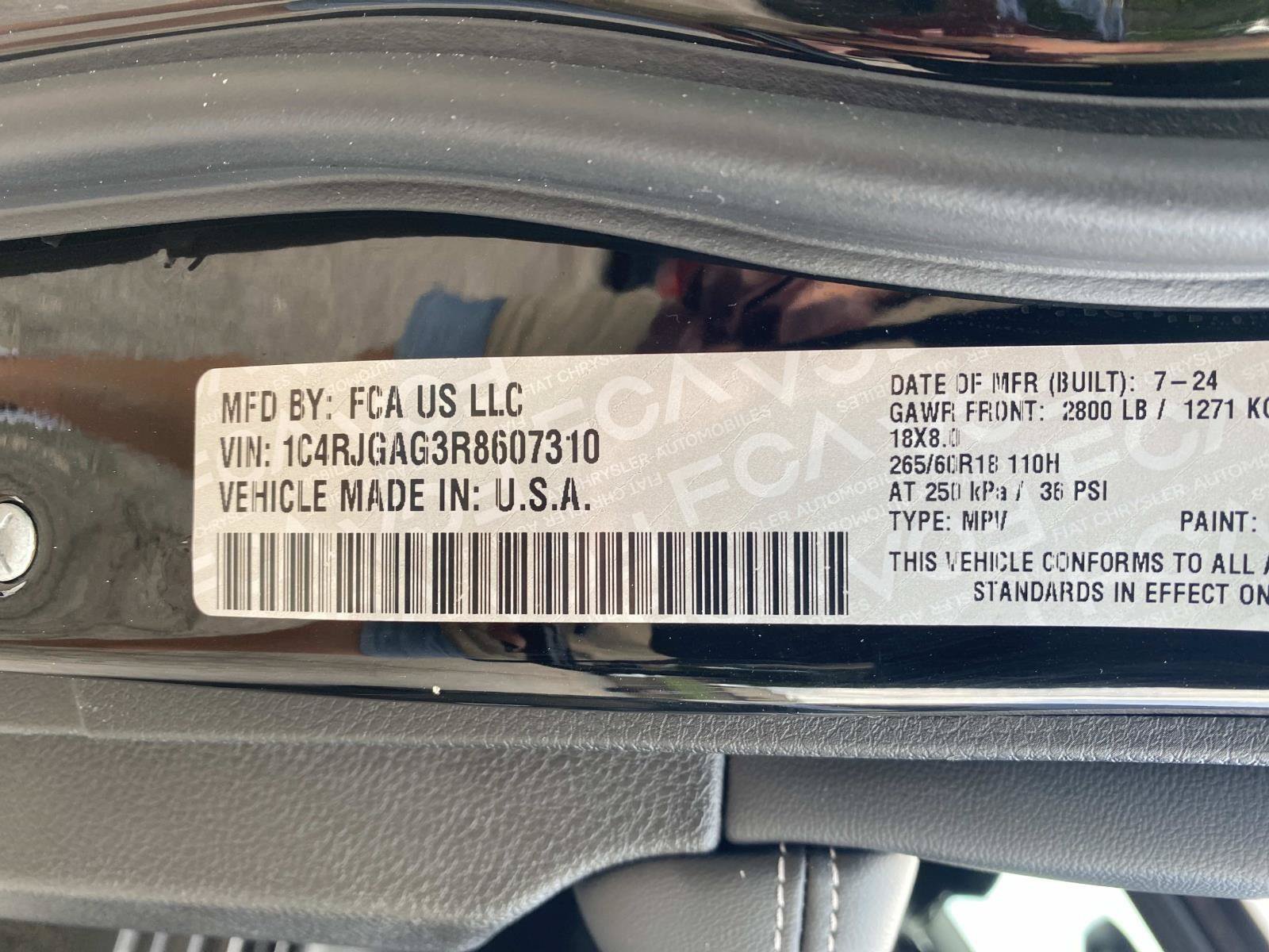 Used 2024 Jeep Grand Cherokee Altitude RWD image 24