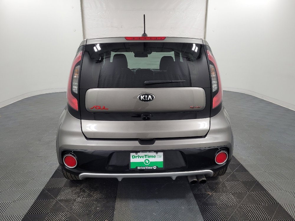 Used 2019 Kia Soul ! FWD image 6