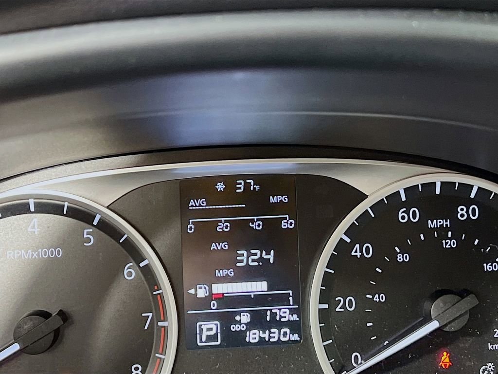 Used 2024 Nissan Kicks S image 11