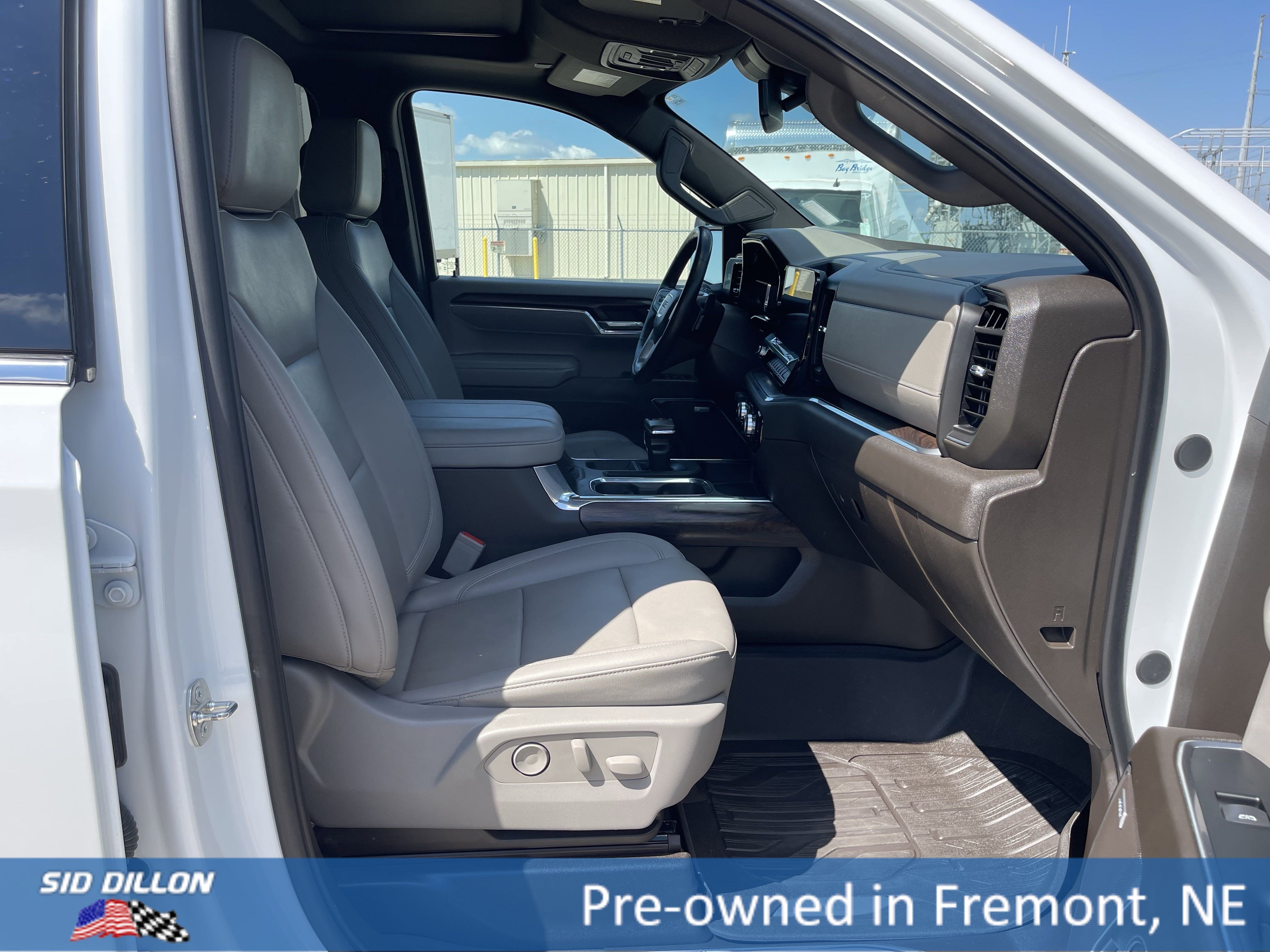 Used 2024 GMC Sierra 1500 SLT w/ SLT Premium Plus Package image 9