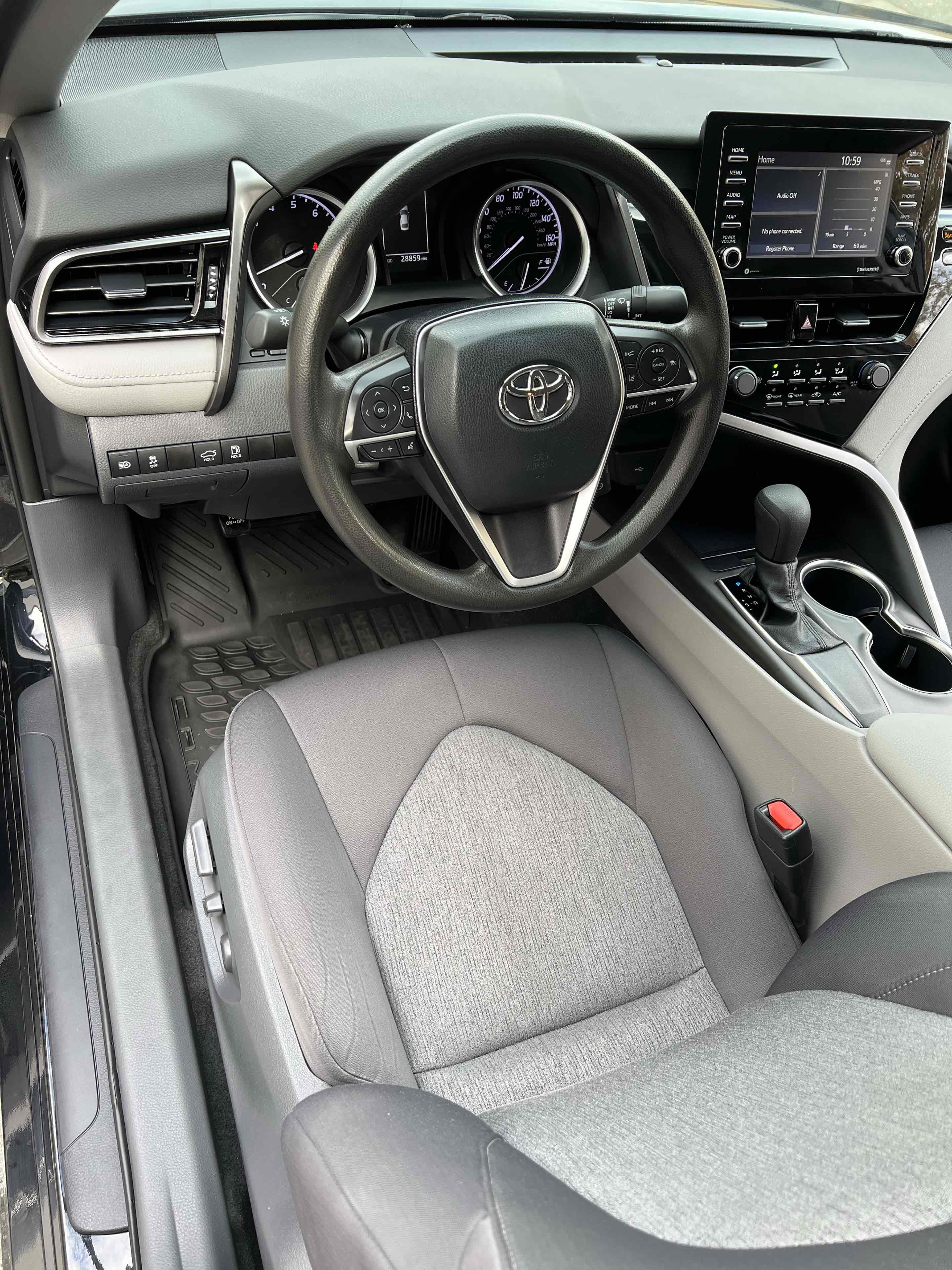 Used 2021 Toyota Camry LE image 43