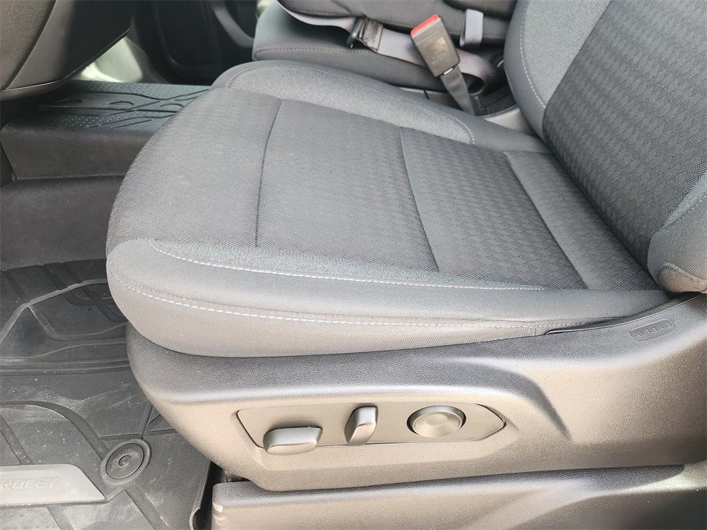 Used 2022 Chevrolet Silverado 1500 Custom image 24