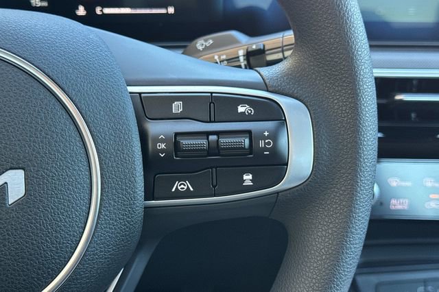 New 2026 Kia K5 LXS image 28