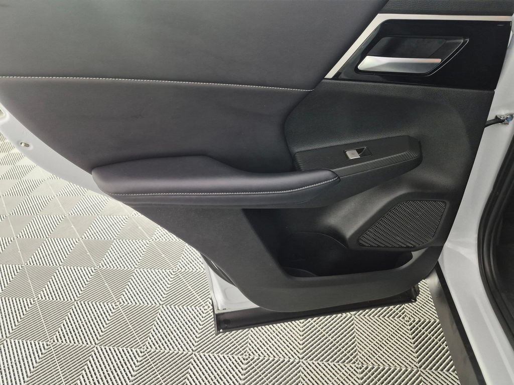 Used 2023 Mitsubishi Outlander SE FWD image 27