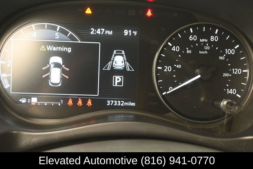 Used 2021 Nissan Kicks SV w/ Interior Electronics Package FWD image 8