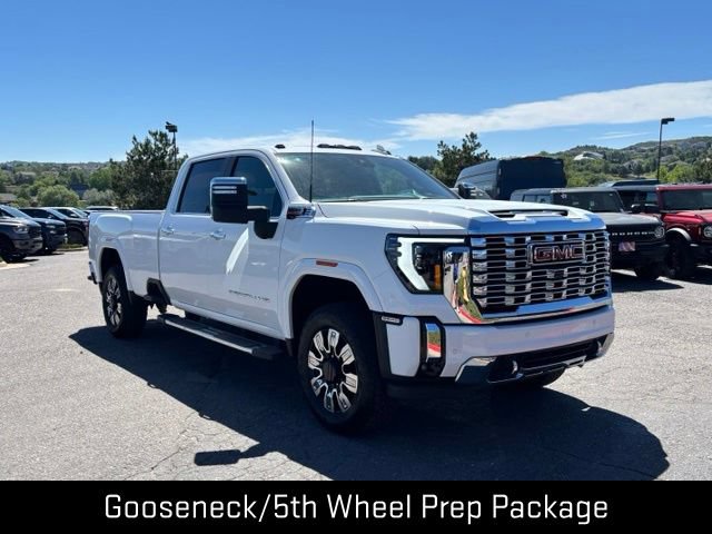 Used 2024 GMC Sierra 3500 Denali w/ Denali Reserve Package AWD/4WD image 9