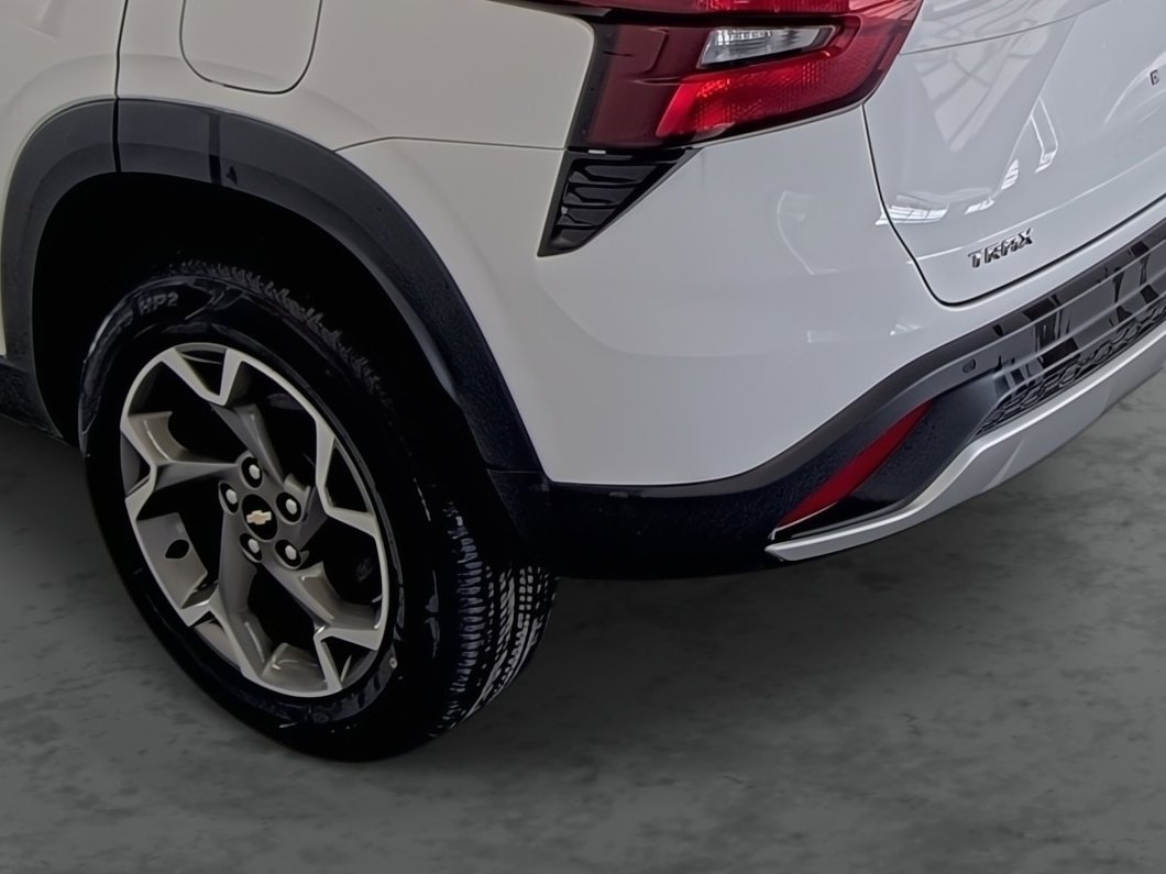 Used 2025 Chevrolet Trax LT w/ Driver Confidence Package FWD image 9