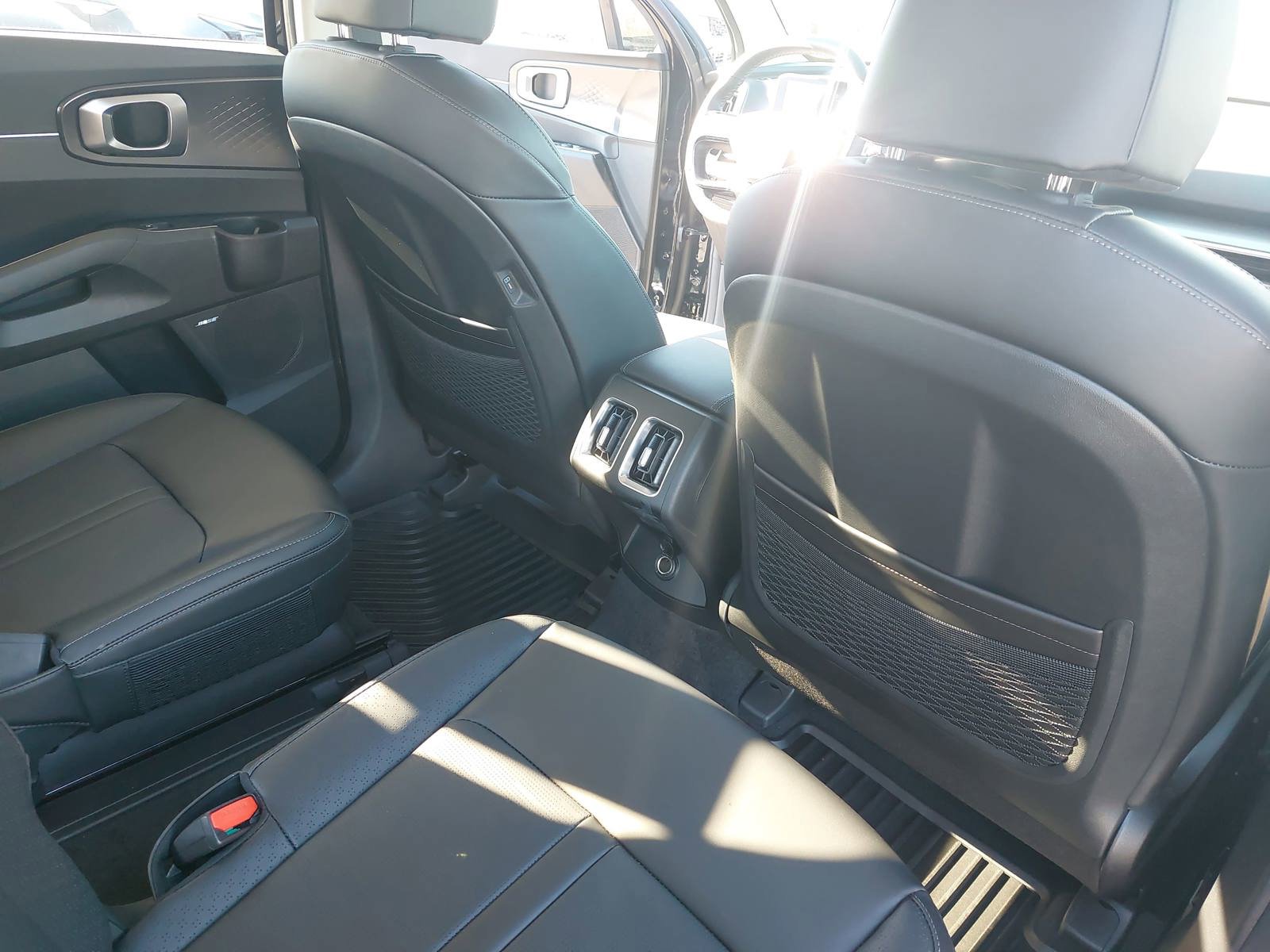 New 2026 Kia Sorento EX w/ EX Premium Package FWD image 12