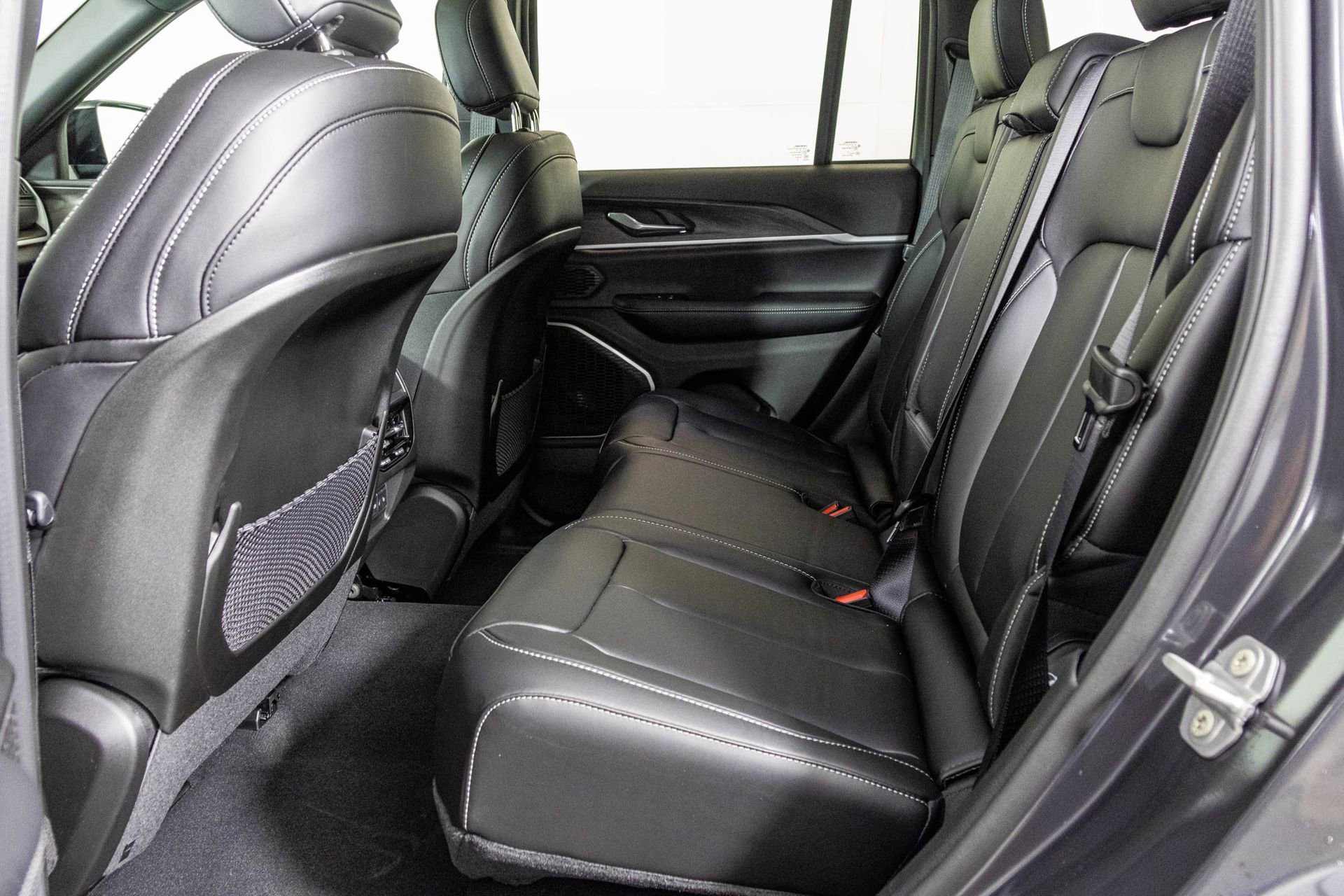 New 2026 Jeep Grand Cherokee Limited image 38