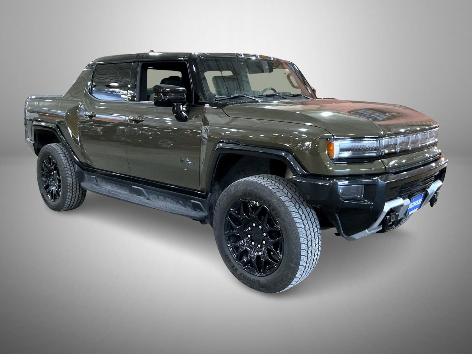 New 2026 GMC Hummer EV 4x4 Crew Cab w/ LPO, Dark Essentials Package image 3