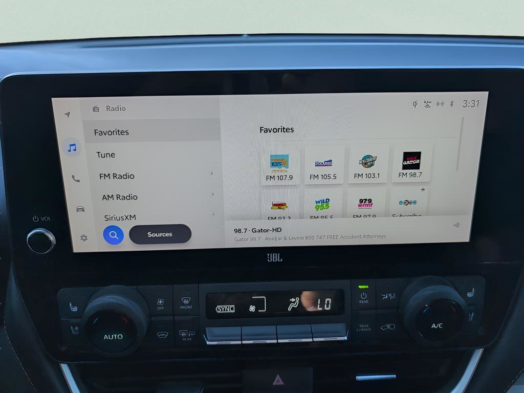 Used 2024 Toyota Grand Highlander Limited image 21