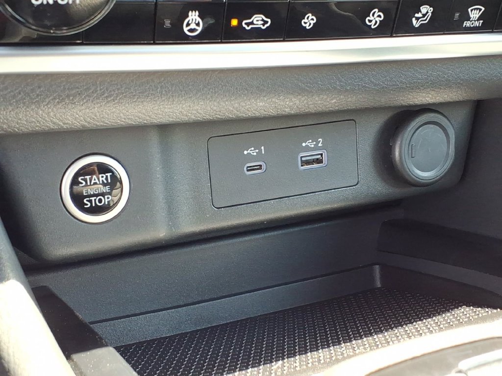 Certified 2023 Nissan Rogue SV w/ SV Premium B Package AWD/4WD image 23