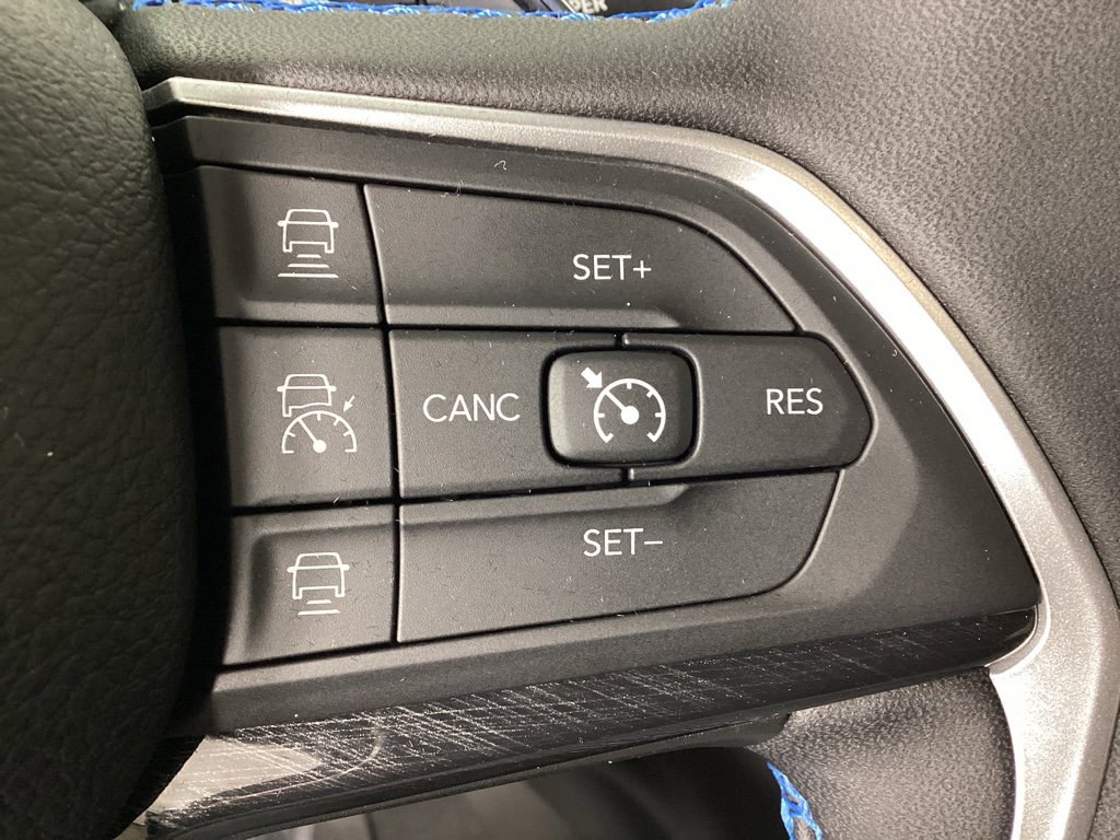 Used 2024 Jeep Grand Cherokee Trailhawk w/ Advanced Protech Group II image 27