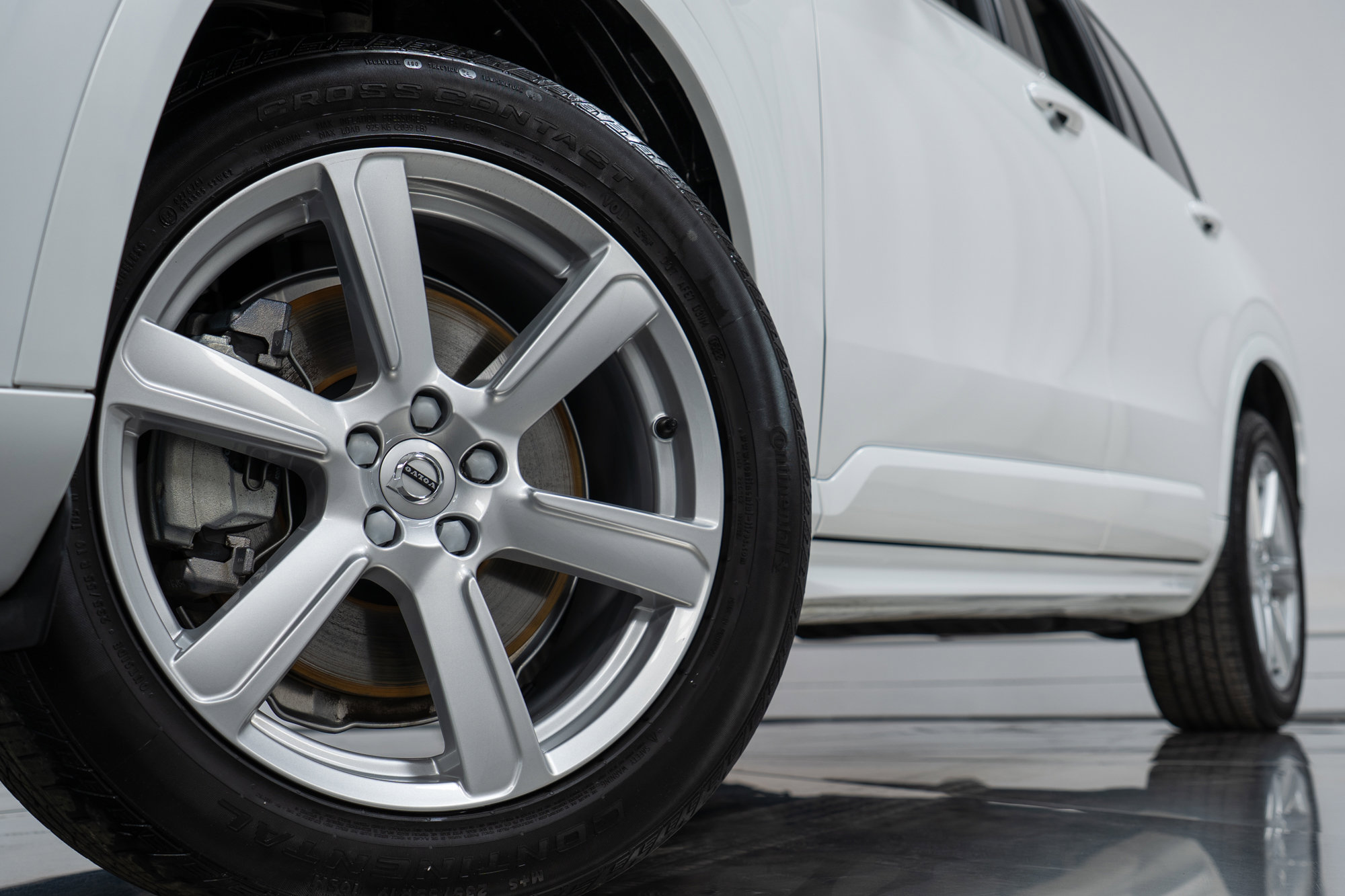 Used 2023 Volvo XC90 B5 Core w/ Protection Package Premier image 28