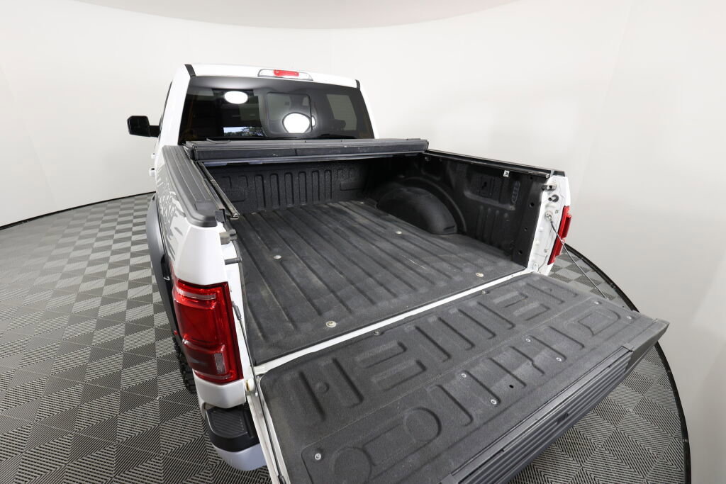 Used 2017 Ford F150 Lariat w/ Equipment Group 502A Luxury AWD/4WD image 19