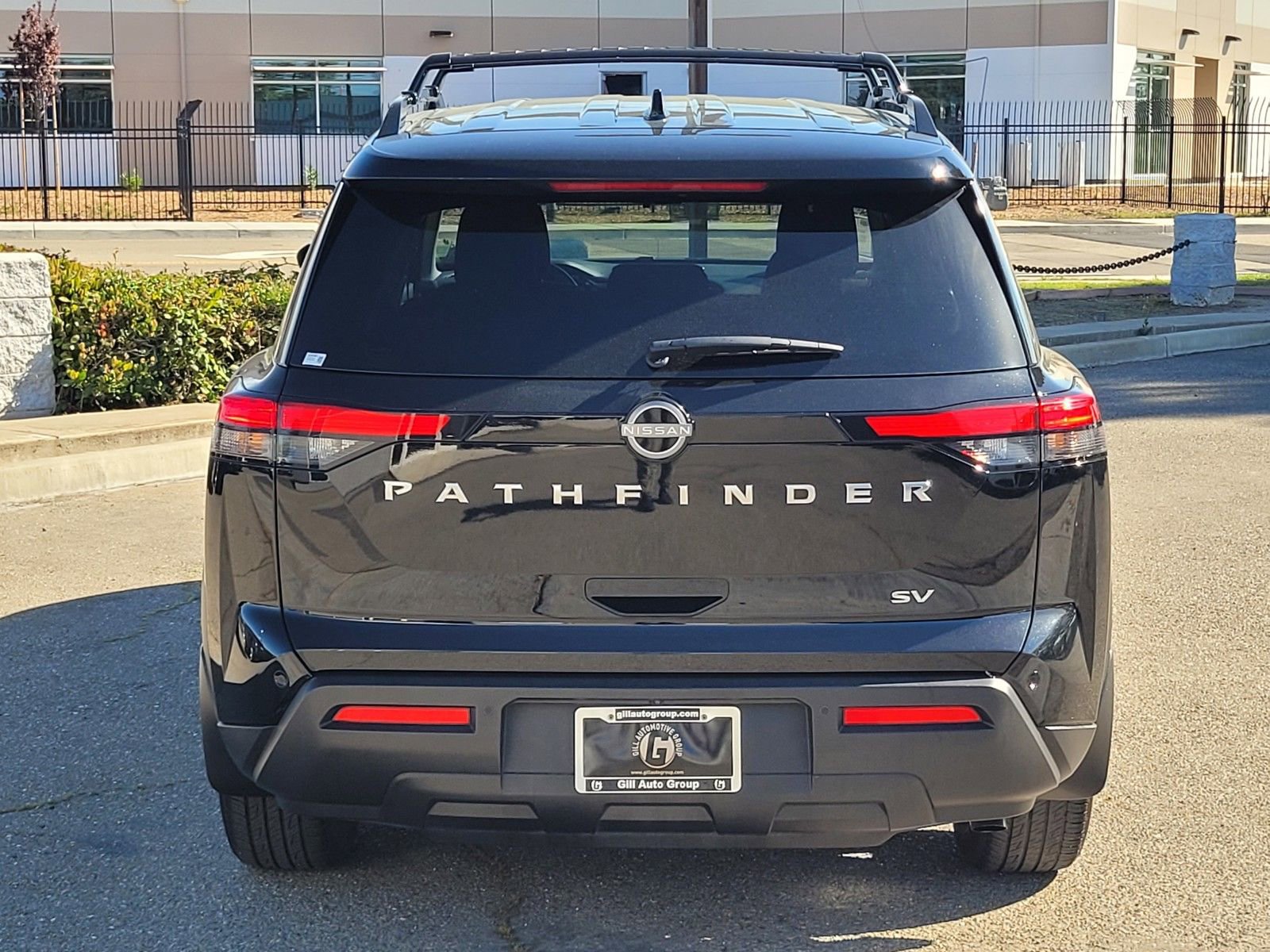 Used 2024 Nissan Pathfinder SV image 5