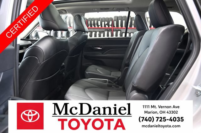 Certified 2025 Toyota Grand Highlander AWD image 12