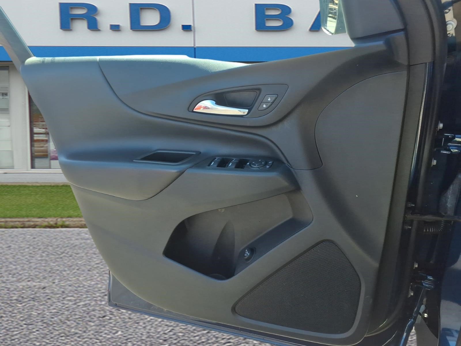 Used 2022 Chevrolet Equinox LT FWD image 8
