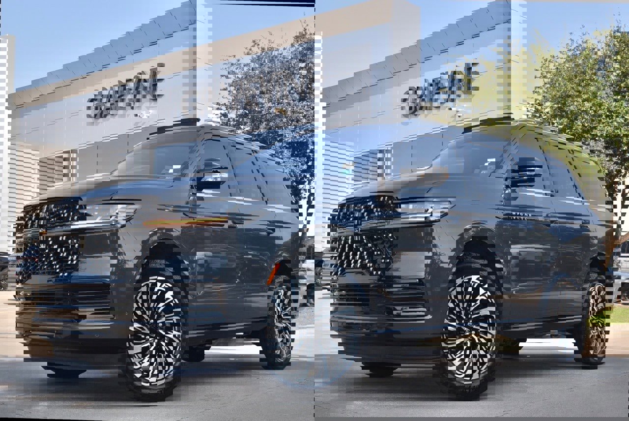 Certified 2025 Lincoln Navigator Black Label