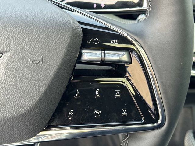 New 2026 Cadillac Optiq Luxury 1 image 25