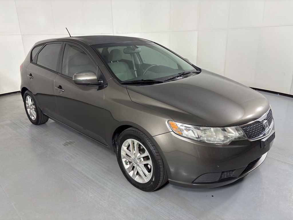 Used 2012 Kia Forte EX image 2