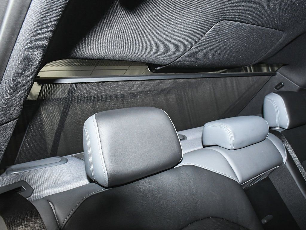 Used 2025 BMW i5 M60 w/ Executive Package image 67