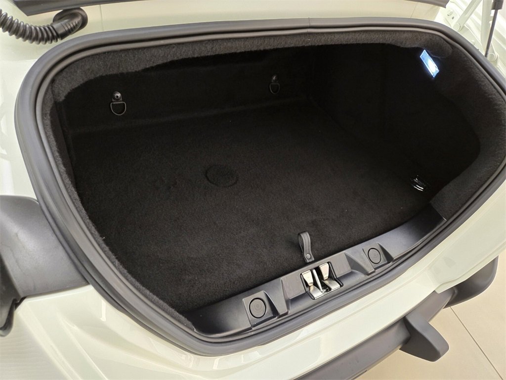 Used 2023 Ferrari Roma image 21