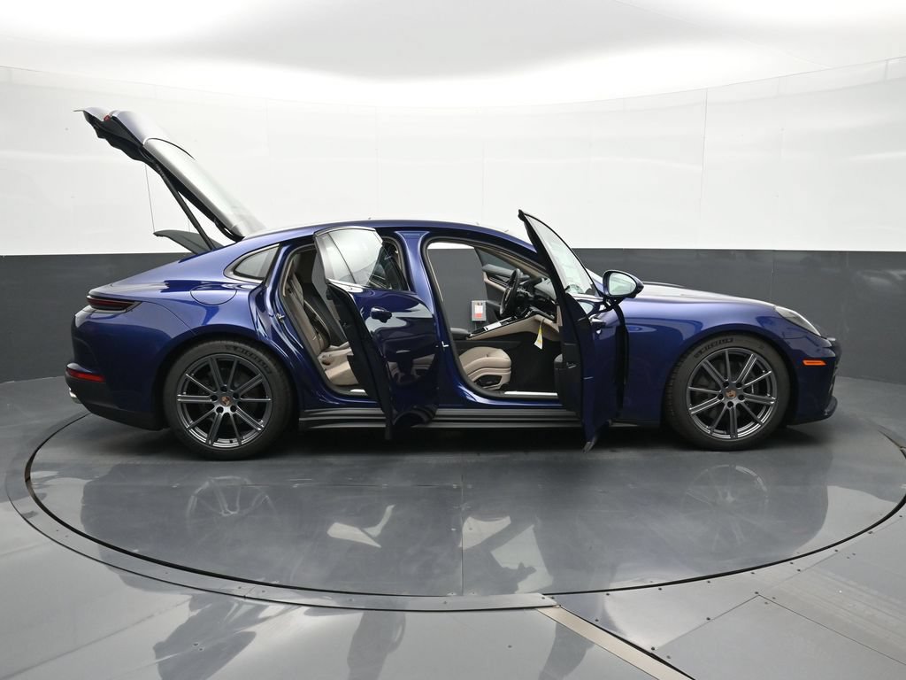 Certified 2026 Porsche Panamera 4 AWD/4WD image 32