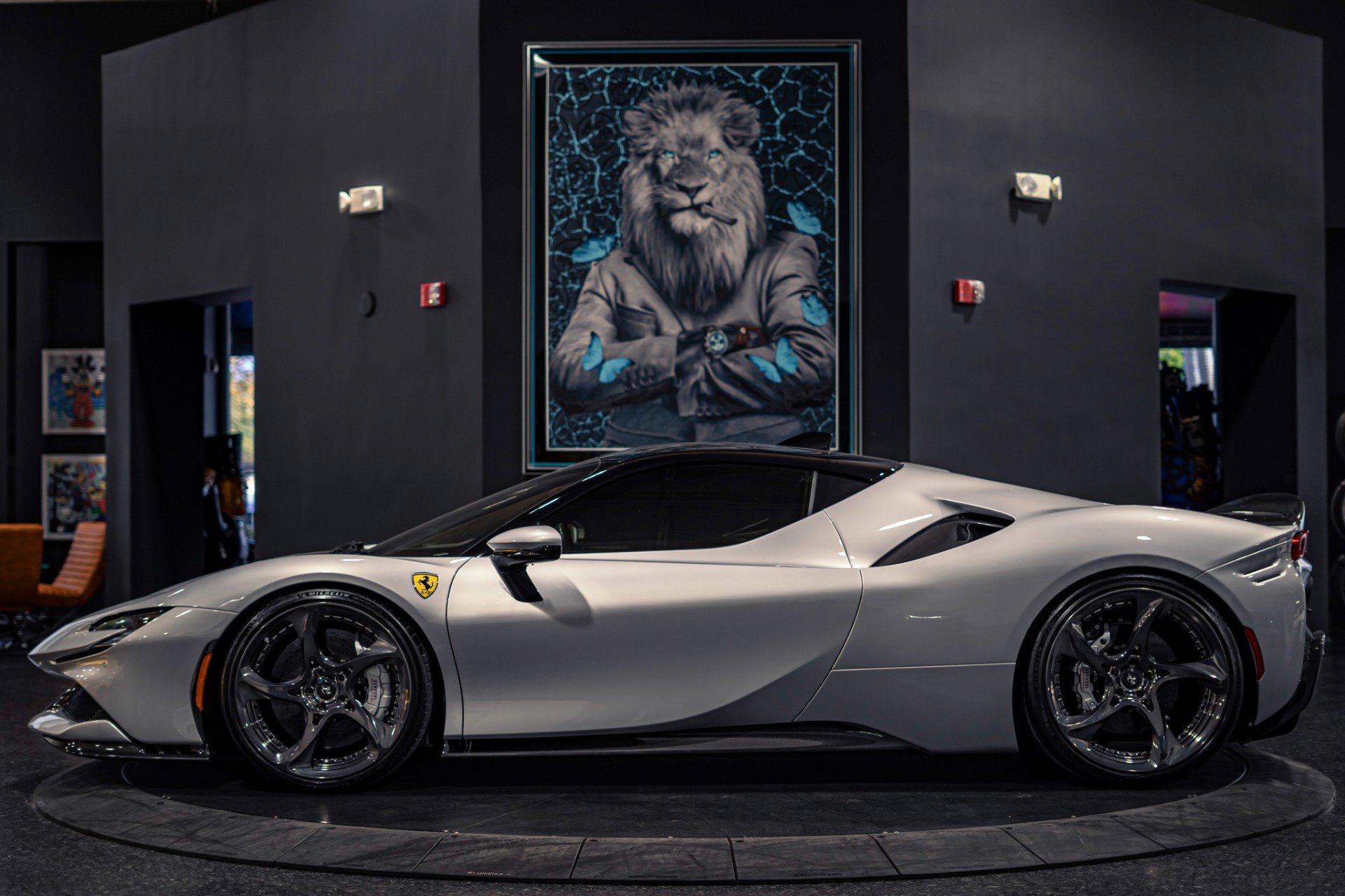Used 2021 Ferrari SF90 Stradale AWD/4WD image 7