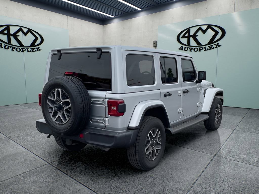 Used 2024 Jeep Wrangler Unlimited Sahara AWD/4WD image 3