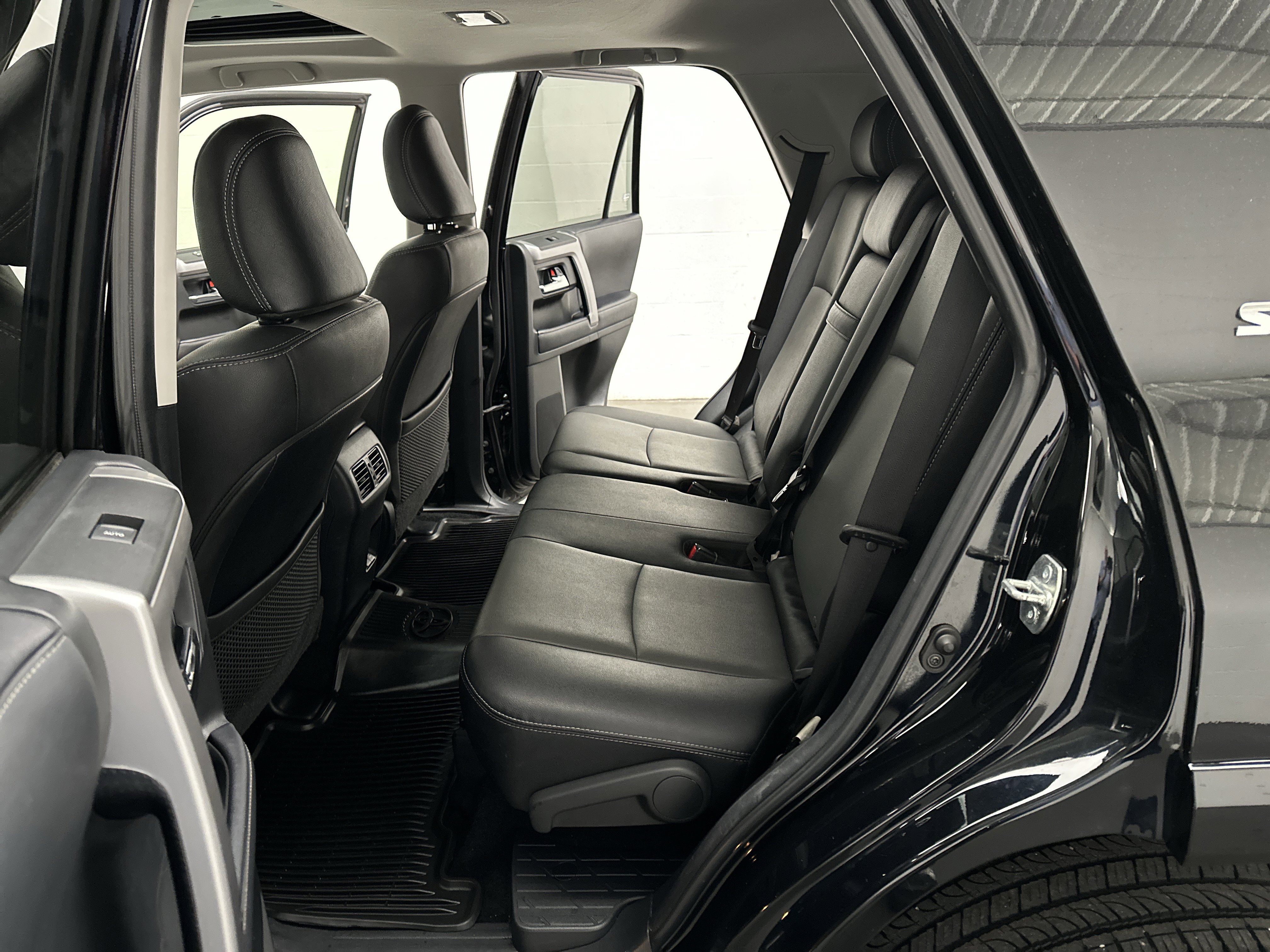 Used 2022 Toyota 4Runner SR5 Premium w/ TRD Black Wheel Package (TMS) image 23