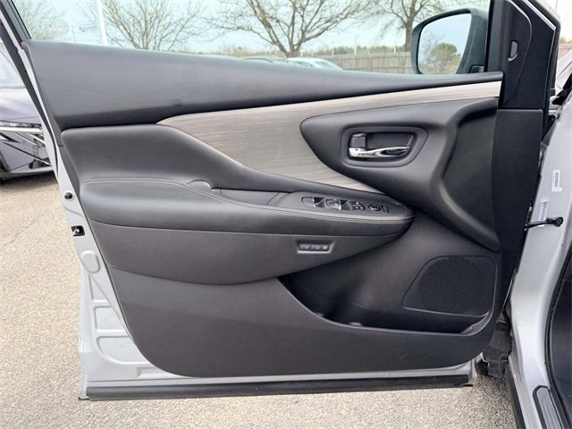 Used 2017 Nissan Murano Platinum w/ Platinum Technology Package image 16