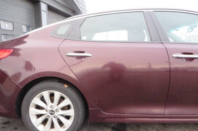 Used 2018 Kia Optima LX w/ 17" Alloy Wheels Package image 21