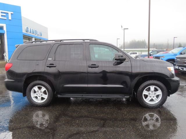 Used 2017 Toyota Sequoia SR5 AWD/4WD image 9