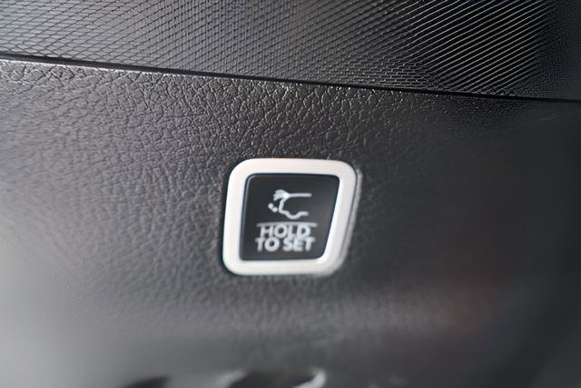 Used 2023 Jeep Wagoneer L Series II image 29