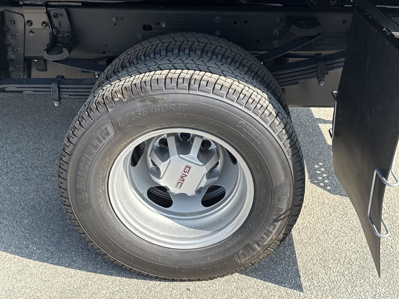 New 2025 GMC Sierra 3500 Pro w/ Convenience Package image 23