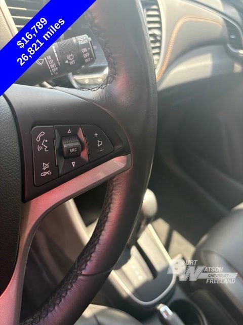 Used 2021 Chevrolet Trax LT w/ Premium Seat Package AWD/4WD image 15