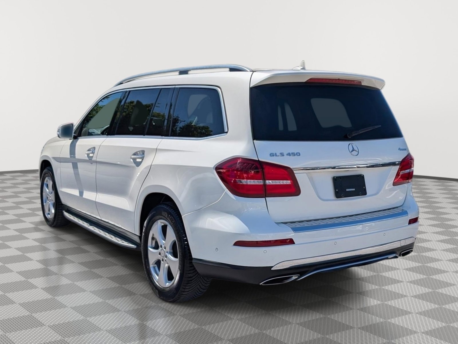 Used 2017 Mercedes-Benz GLS 450 4MATIC image 3