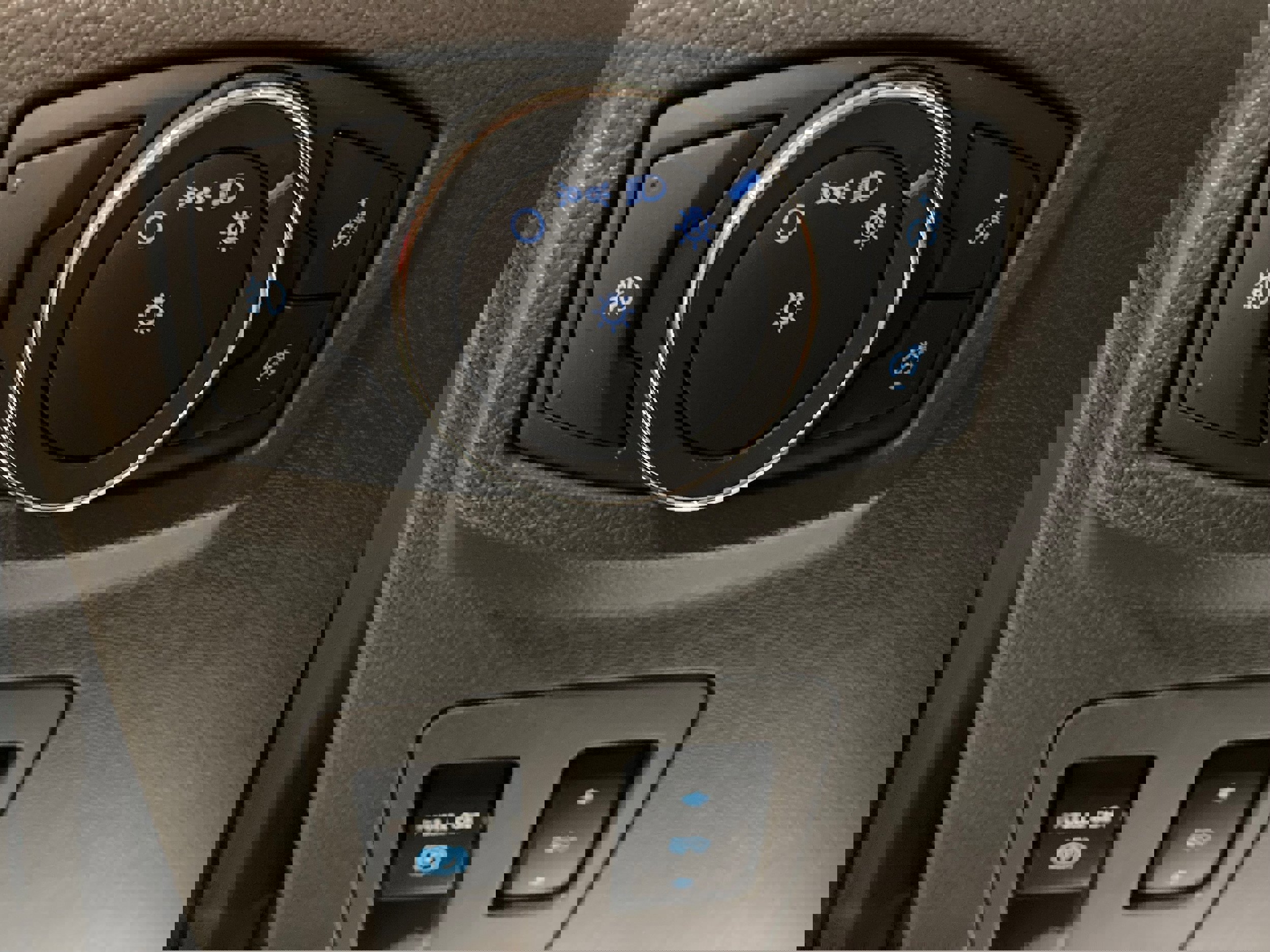 Used 2019 Ford Expedition Limited w/ Equipment Group 301A image 30