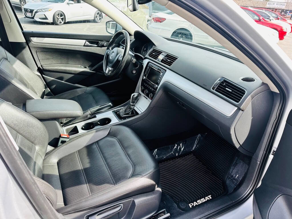 Used 2013 Volkswagen Passat TDI SE image 18
