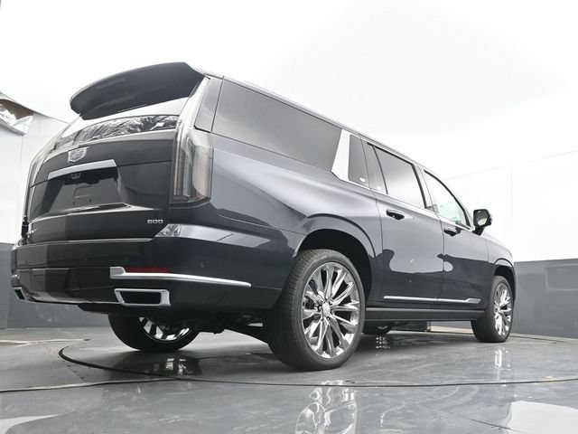 New 2026 Cadillac Escalade ESV Luxury w/ LPO, Radiant Package AWD/4WD image 40