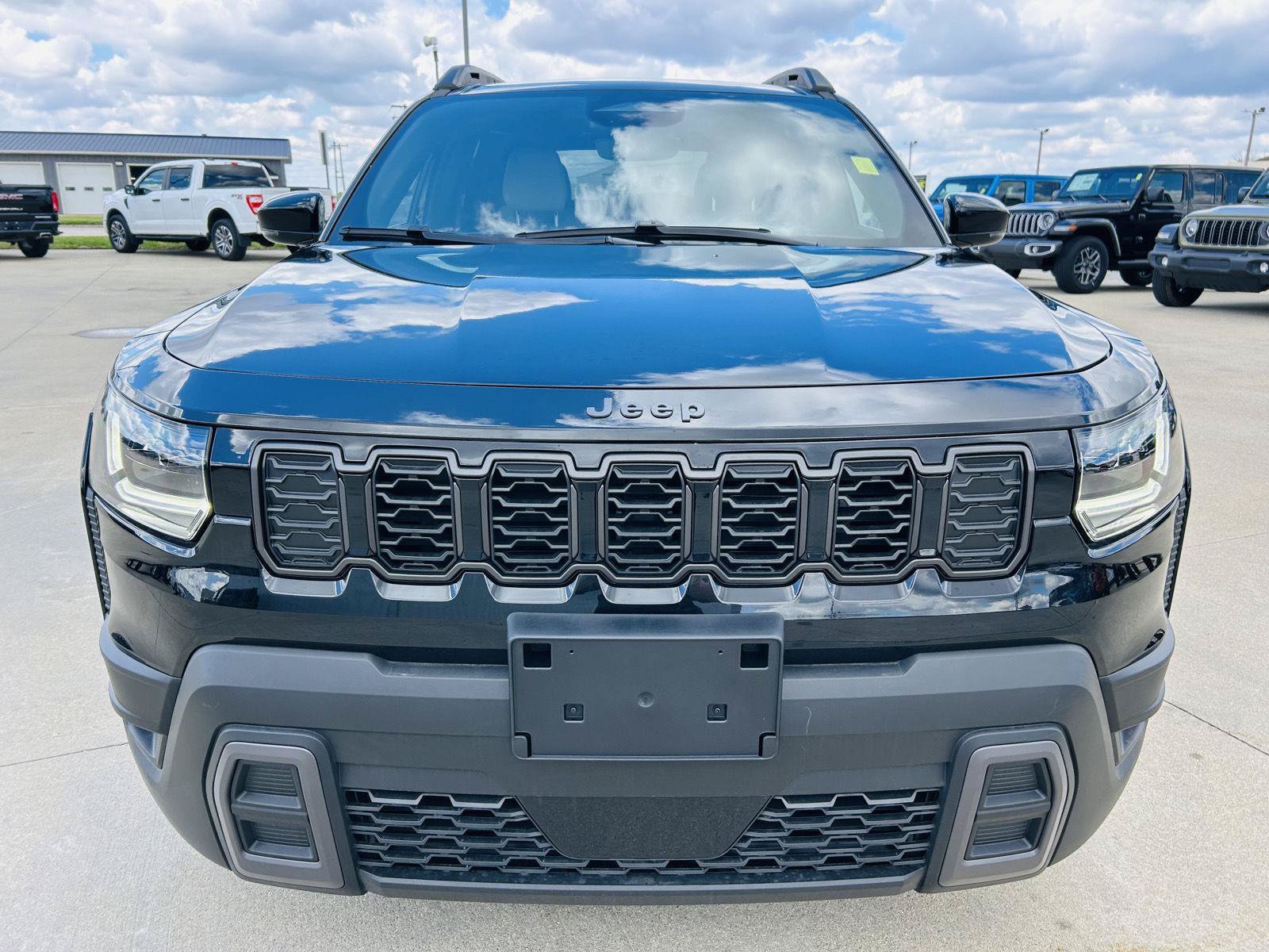 New 2026 Jeep Cherokee Limited AWD/4WD image 34