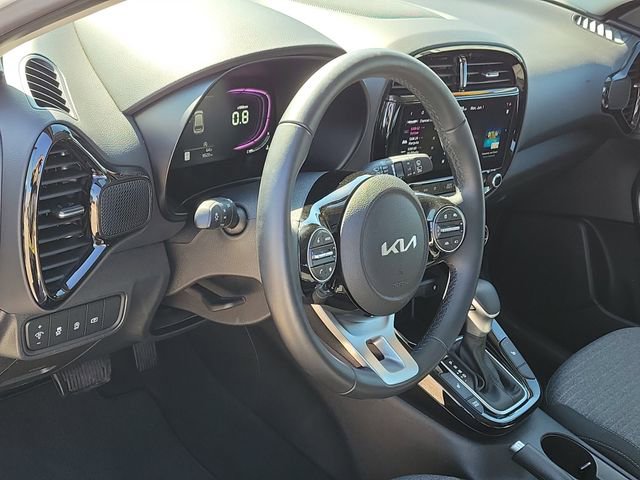 Used 2025 Kia Soul EX FWD image 8