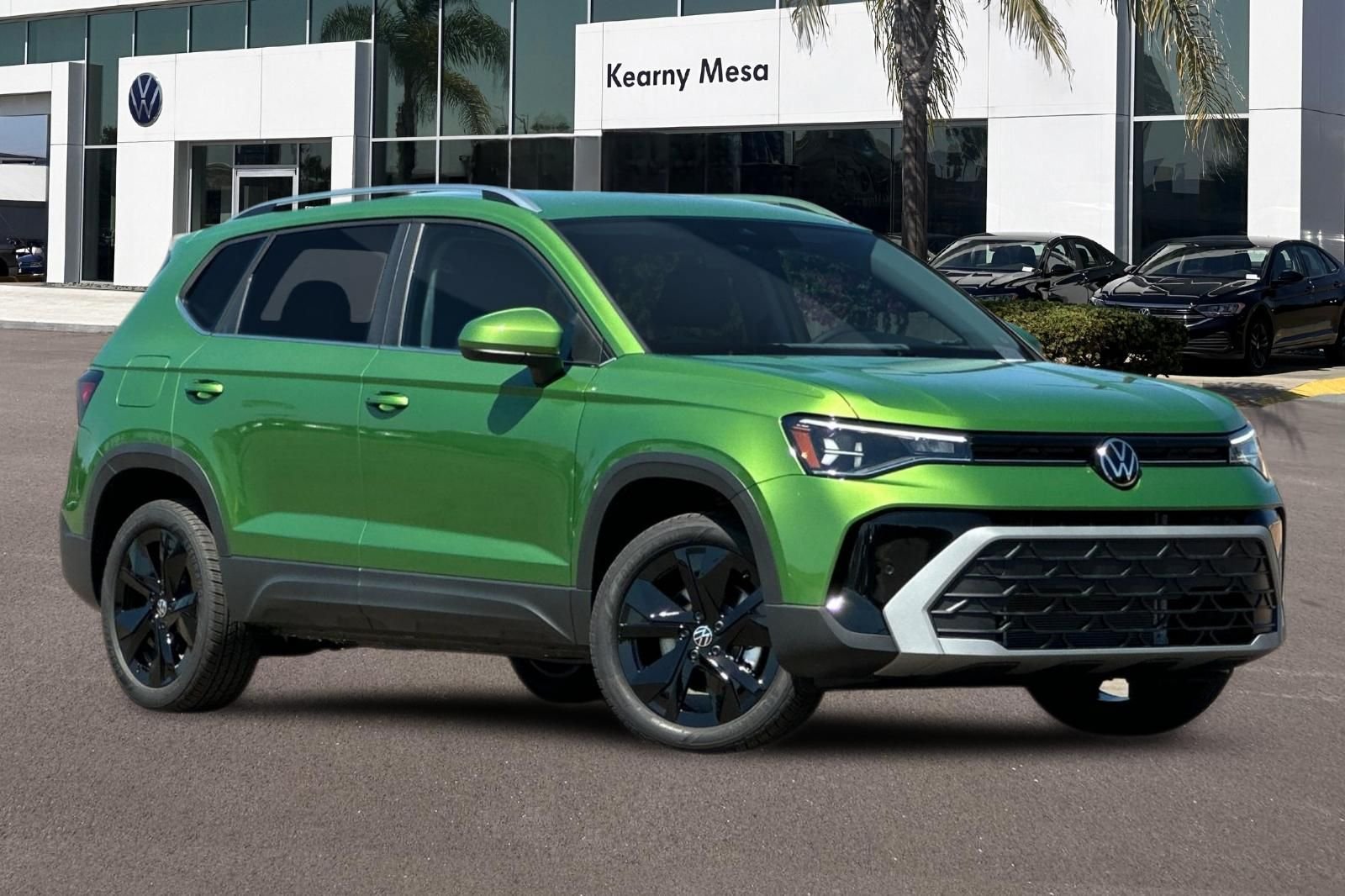 New 2026 Volkswagen Taos SE FWD image 2